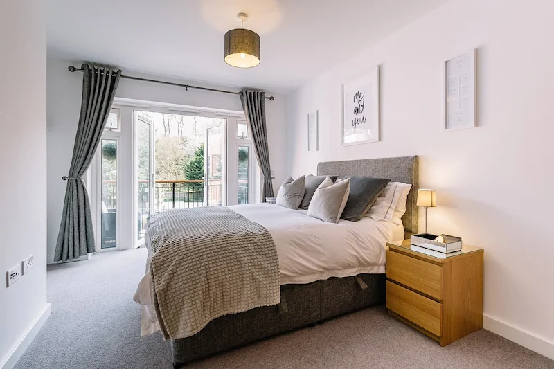 wall-to-wall carpet for bedroom